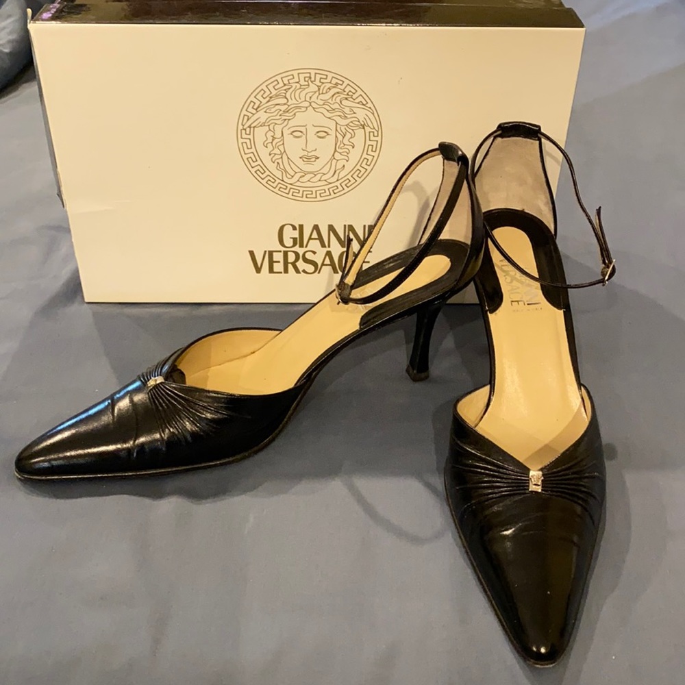 Versace kitten heels ankle strap 38 black